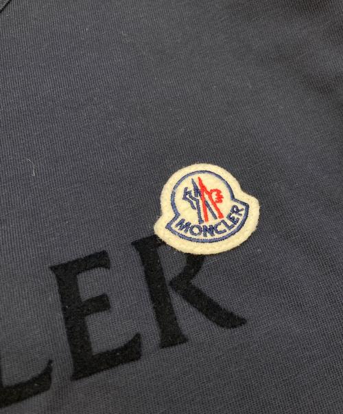 MONCLER（モンクレール）MONCLER (モンクレール) フロントロゴ・ワッペンTシャツ/モンクレール/G20918C00022 8390T ネイビー サイズ:Mの古着・服飾アイテム