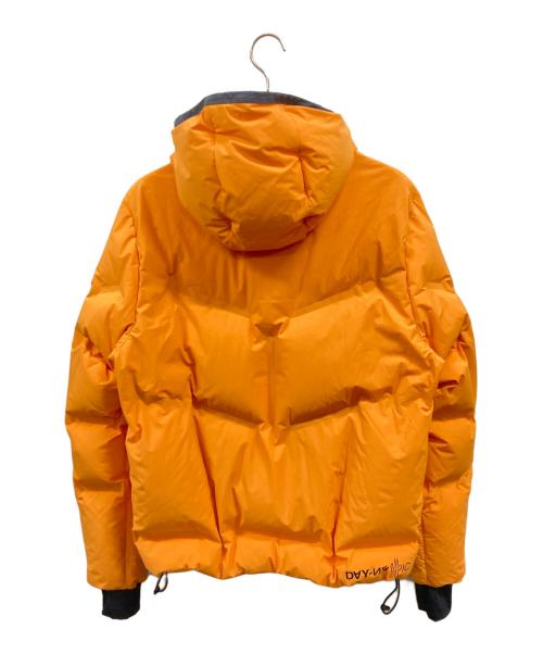 MONCLER GRENOBLE（モンクレール グルノーブル）MONCLER GRENOBLE (モンクレール グルノーブル) モンクレール グルノーブル　RFID	Arcesazショートダウンジャケット　H20971A00026 5399D　 オレンジ サイズ:3の古着・服飾アイテム