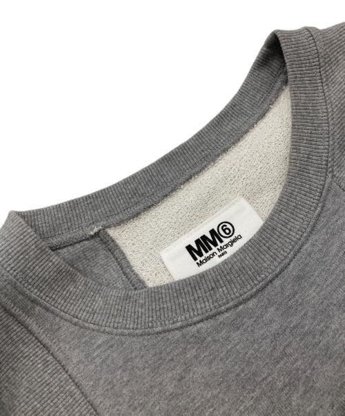 MM6 Maison Margiela（エムエムシックスメゾンマルジェラ）MM6 Maison Margiela (エムエムシックスメゾンマルジェラ) バンドスウェットシャツ/エムエムシックスメゾンマルジェラ/S52GU0197 S25337 グレー サイズ:Sの古着・服飾アイテム