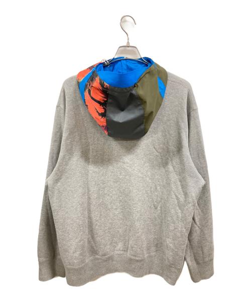 kolor/BEACON（カラービーコン）kolor/BEACON (カラービーコン) SWITCHING HOOD SWEAT PARKA/カラービーコン/20SBM-T06233 グレー×カーキ サイズ:3の古着・服飾アイテム