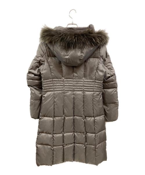 23区（ニジュウサンク）23区 (ニジュウサンク) ダウンコート/ニジュウサンク/ラクーンファー グレー サイズ:Ｍの古着・服飾アイテム