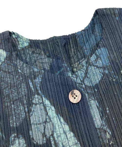 PLEATS PLEASE（プリーツプリーズ）PLEATS PLEASE (プリーツプリーズ) 大理石転写プリントブラウス/プリーツプリーズ/PP74-JE358 ネイビー サイズ:34の古着・服飾アイテム