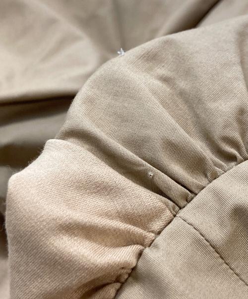 martinique（マルティニーク）martinique (マルティニーク) コンビパフスリーブプルオーバー ベージュ サイズ:Freeの古着・服飾アイテム