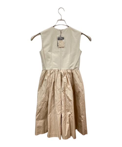 BEAUTY&YOUTH（ビューティーアンドユース）BEAUTY&YOUTH (ビューティーアンドユース) タックフレアノースリーブドレス/ビューティーアンドユース/1626-242-3165 ベージュ サイズ:Ｍの古着・服飾アイテム