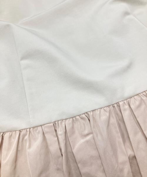 BEAUTY&YOUTH（ビューティーアンドユース）BEAUTY&YOUTH (ビューティーアンドユース) タックフレアノースリーブドレス/ビューティーアンドユース/1626-242-3165 ベージュ サイズ:Ｍの古着・服飾アイテム