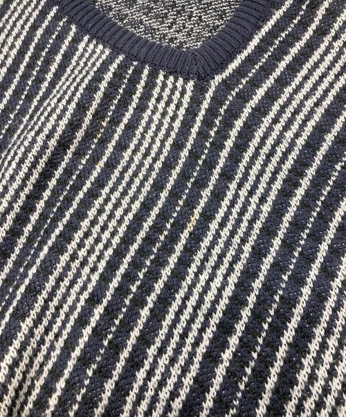 ARMANI COLLEZIONI（アルマーニ コレツィオーニ）ARMANI COLLEZIONI (アルマーニ コレツィオーニ) ニット/アルマーニ コレツィオーニ/G5 1099-52 ネイビー サイズ:50の古着・服飾アイテム