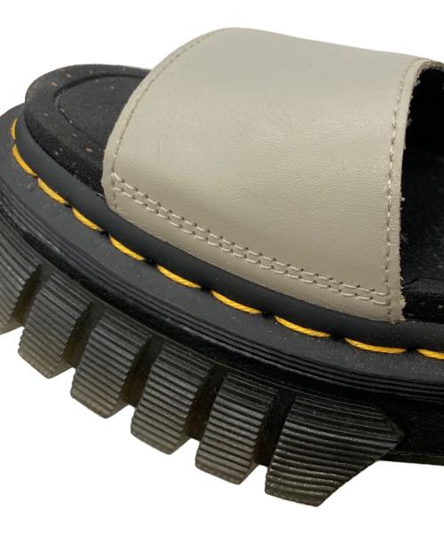 Dr.Martens（ドクターマーチン）Dr.Martens (ドクターマーチン) Ricki 3-strap sandal/ドクターマーチン アイボリー サイズ:UK5の古着・服飾アイテム