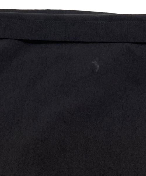 1PIU1UGUALE3 RELAX（ウノピゥウノウグァーレトレ リラックス）1PIU1UGUALE3 RELAX (ウノピゥウノウグァーレトレ リラックス) ハーフパンツ ブラック サイズ:Mの古着・服飾アイテム