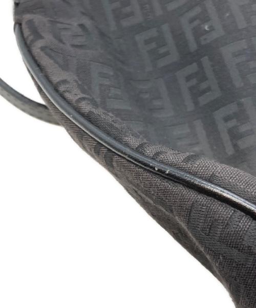 FENDI（フェンディ）FENDI (フェンディ) ズッキーノショルダーバッグ/フェンディ/2362 8BT075 JQ5 049 ブラックの古着・服飾アイテム