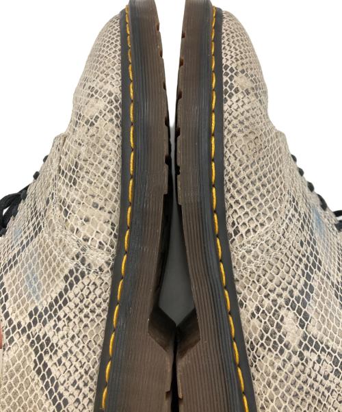 Dr.Martens（ドクターマーチン）Dr.Martens (ドクターマーチン) パイソン柄5ホールシューズ ホワイト サイズ:UK9の古着・服飾アイテム