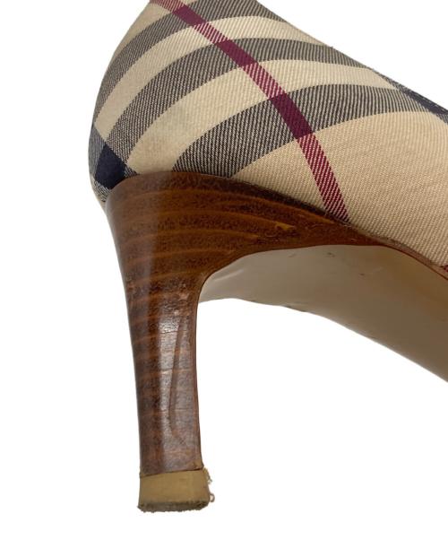 BURBERRY（バーバリー）BURBERRY (バーバリー) ノバチェックヒールパンプス/バーバリー ベージュ サイズ:35 1/2の古着・服飾アイテム