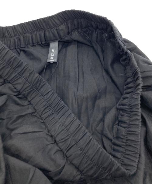 mizuiro-ind（ミズイロインド）mizuiro-ind (ミズイロインド) ボリュームフレアスカート/ミズイロインド/3-260010 ブラック サイズ:Freeの古着・服飾アイテム