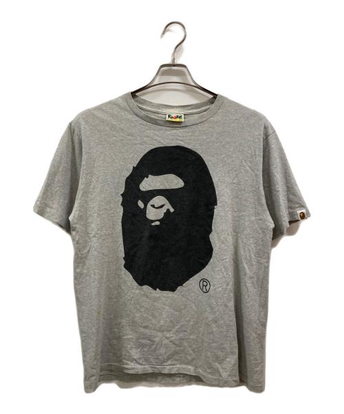 A BATHING APE（アベイシングエイプ）A BATHING APE (ア ベイシング エイプ) プリントTシャツ グレー サイズ:Lの古着・服飾アイテム