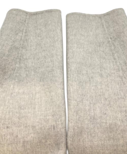 YONFA（ヨンファ）YONFA (ヨンファ) ウールカシミヤ Vネックリバーコート/ヨンファ グレー サイズ:FREEの古着・服飾アイテム