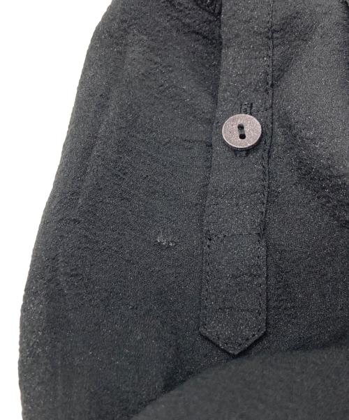 YONFA（ヨンファ）YONFA (ヨンファ) シアーバンドカラーシャツ/ヨンファ/01-22-00 ブラック サイズ:Freeの古着・服飾アイテム