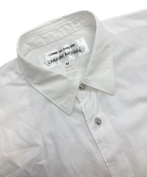 CHROME HEARTS（クロムハーツ）CHROME HEARTS (クロムハーツ) COMME des GARCONS (コムデギャルソン) クロスボールボタンシャツ/ZI-B025/クロムハーツ/コムデギャルソン ホワイト サイズ:Mの古着・服飾アイテム