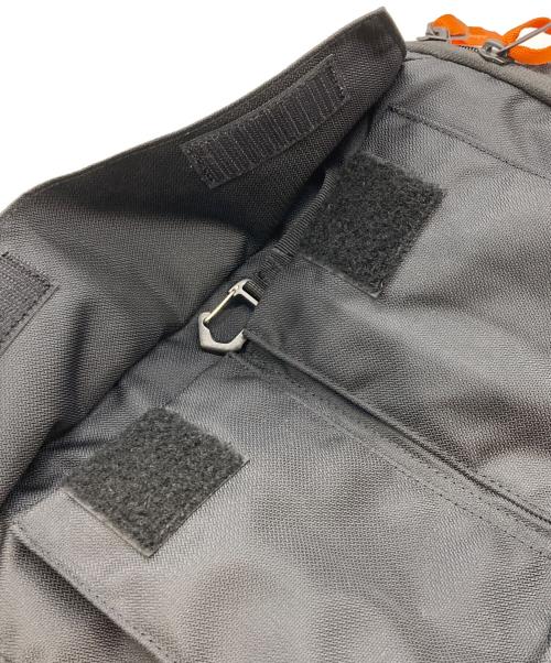 MYSTERY RANCH（ミステリーランチ）MYSTERY RANCH (ミステリーランチ) ショルダーバッグ/ミステリーランチ/299063 ブラックの古着・服飾アイテム