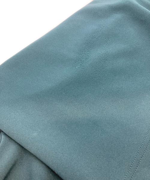 CULLNI（クルニ）CULLNI (クルニ) Zip Pocket Asymmetric Hem Tee/クルニ/23-SS-031 グリーン サイズ:1の古着・服飾アイテム