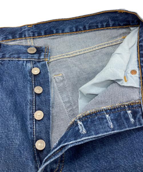 LEVI'S（リーバイス）LEVI'S (リーバイス) 501デニムパンツ/リーバイス/ボタン裏553 不均等V サンベニート工場 USA製 インディゴ サイズ: 33/32の古着・服飾アイテム