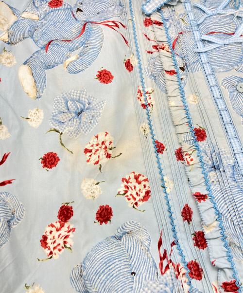 PINK HOUSE（ピンクハウス）PINK HOUSE (ピンクハウス) テディベア総柄ワンピース/ピンクハウス/P014LFA01 ブルー サイズ:Freeの古着・服飾アイテム