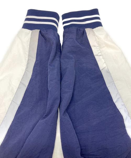 RUSSELL ATHLETIC（ラッセルアスレチック）RUSSELL ATHLETIC (ラッセルアスレチック) PACCBET (ラスベート) ナイロンプルオーバージャケット　ラッセルアスレチック　ラスベート ネイビー サイズ:Ｌの古着・服飾アイテム