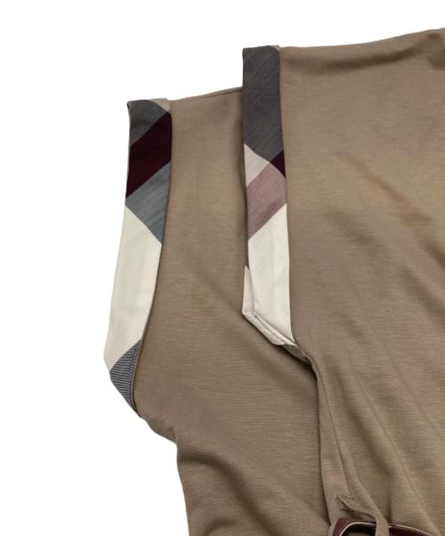 BLUE LABEL CRESTBRIDGE（ブルーレーベルクレストブリッジ）BLUE LABEL CRESTBRIDGE (ブルーレーベルクレストブリッジ) コンパクトポンチカラーネックドレス ベージュ サイズ:40の古着・服飾アイテム