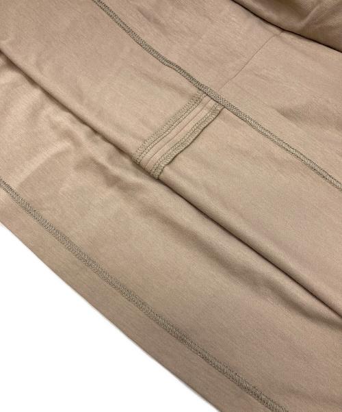 BLUE LABEL CRESTBRIDGE（ブルーレーベルクレストブリッジ）BLUE LABEL CRESTBRIDGE (ブルーレーベルクレストブリッジ) コンパクトポンチカラーネックドレス ベージュ サイズ:40の古着・服飾アイテム