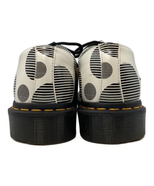 Dr.Martens（ドクターマーチン）Dr.Martens (ドクターマーチン) 3ホールシューズ/ドクターマーチン ホワイト×ブラック サイズ:UK6の古着・服飾アイテム