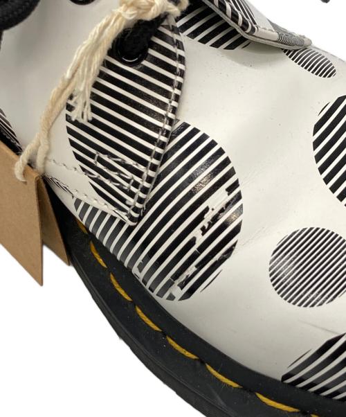 Dr.Martens（ドクターマーチン）Dr.Martens (ドクターマーチン) 3ホールシューズ/ドクターマーチン ホワイト×ブラック サイズ:UK6の古着・服飾アイテム