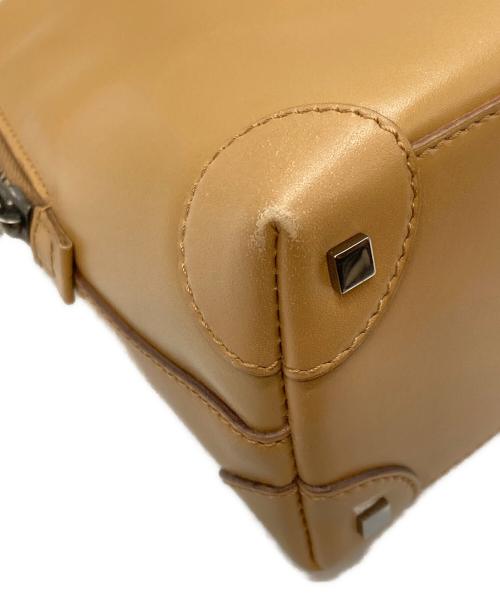 GUCCI（グッチ）GUCCI (グッチ) GGロゴトートバッグ/グッチ/001 4283/002113 ブラウンの古着・服飾アイテム