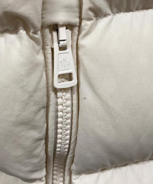 MONCLER（モンクレール）MONCLER (モンクレール) DUBOIS GIUBBOTTO/モンクレール/E20914131585 53859 アイボリー サイズ:2の古着・服飾アイテム
