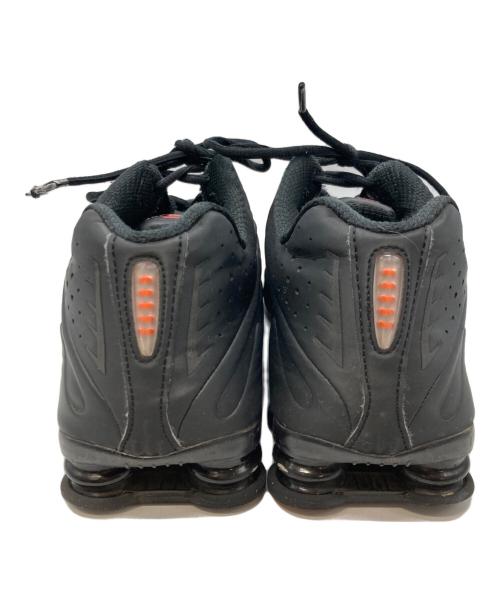 NIKE（ナイキ）NIKE (ナイキ) Women's Shox R4/ナイキ/AR3565-004 ブラック サイズ:29cmの古着・服飾アイテム