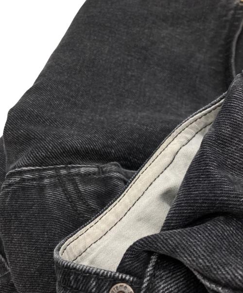 SUPREME（シュプリーム）Supreme (シュプリーム) テーパードブラックデニムパンツ/シュプリーム ブラック サイズ:30の古着・服飾アイテム