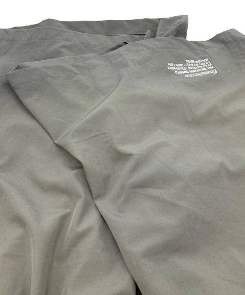 FreshService（フレッシュサービス）FreshService (フレッシュサービス) ALL WEATHER SHORTS ライトグレー サイズ:Mの古着・服飾アイテム