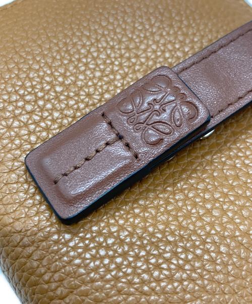 LOEWE（ロエベ）LOEWE (ロエベ) コンパクトジップウォレット/ロエベ/061936 ブラウンの古着・服飾アイテム