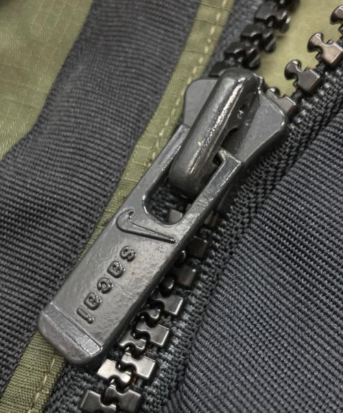 NIKE（ナイキ）NIKE (ナイキ) sacai (サカイ) NRG TRENCH JACKET カーキ サイズ:Ⅼの古着・服飾アイテム