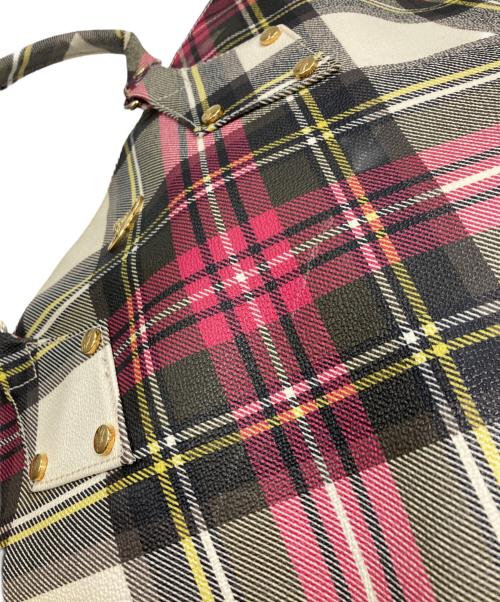 Vivienne Westwood（ヴィヴィアンウエストウッド）Vivienne Westwood (ヴィヴィアンウエストウッド) PVCチェックトートバッグ/ヴィヴィアンウエストウッド アイボリー×レッドの古着・服飾アイテム