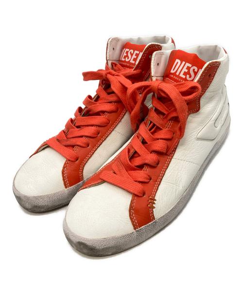 DIESEL（ディーゼル）DIESEL (ディーゼル) ハイカットスニーカー　ディーゼル　 ホワイト×レッド サイズ:26.5cmの古着・服飾アイテム