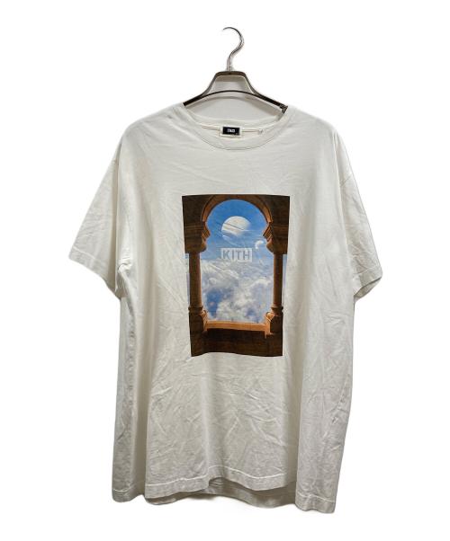 KITH（キス）KITH (キス) アーチ型窓デザイン プリント Tシャツ ホワイト サイズ:XXLの古着・服飾アイテム