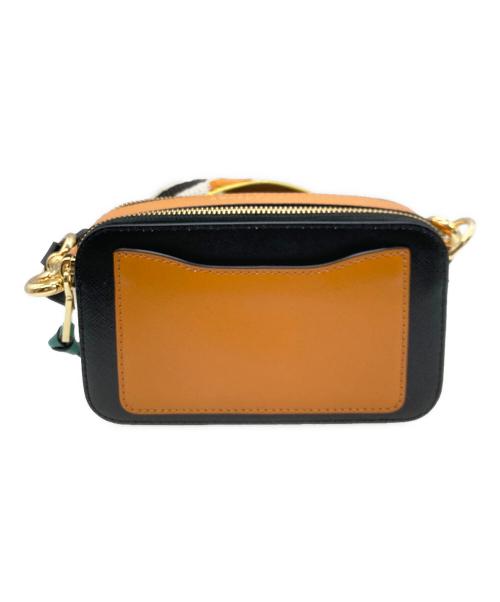 MARC JACOBS（マークジェイコブス）MARC JACOBS (マークジェイコブス) スナップショットショルダーバッグ　マークジェイコブス　M0012007 ブラック×ブラウンの古着・服飾アイテム
