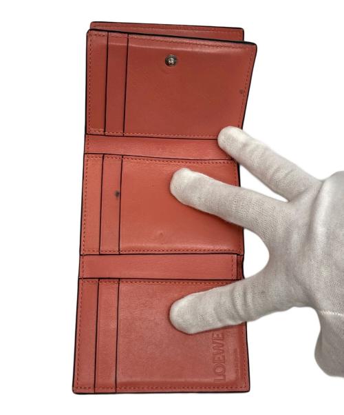 LOEWE（ロエベ）LOEWE (ロエベ) トライフォールドウォレット ベージュ×ピンクの古着・服飾アイテム