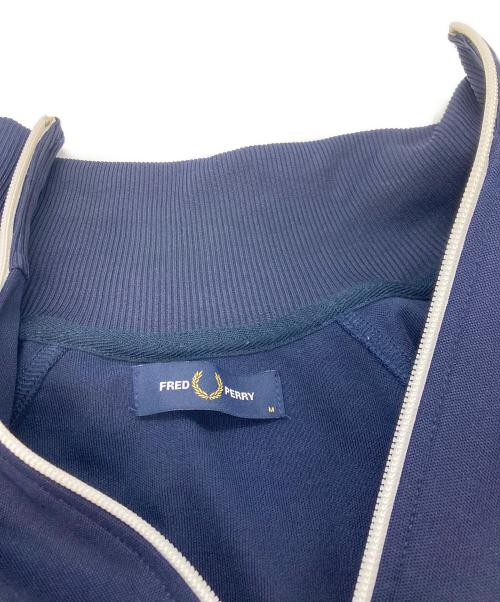 FRED PERRY（フレッドペリー）FRED PERRY (フレッドペリー) トラックジャケット　フレッドペリー　J4620/885 ネイビー サイズ:Ｍの古着・服飾アイテム