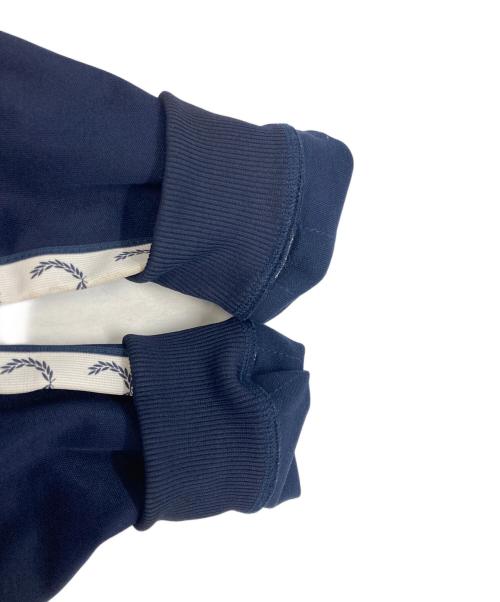 FRED PERRY（フレッドペリー）FRED PERRY (フレッドペリー) トラックジャケット　フレッドペリー　J4620/885 ネイビー サイズ:Ｍの古着・服飾アイテム