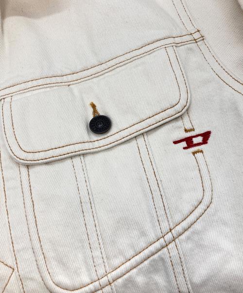 DIESEL（ディーゼル）DIESEL (ディーゼル) D-RILEY TRUCKER JACKET　ディーゼル アイボリー サイズ:Sの古着・服飾アイテム