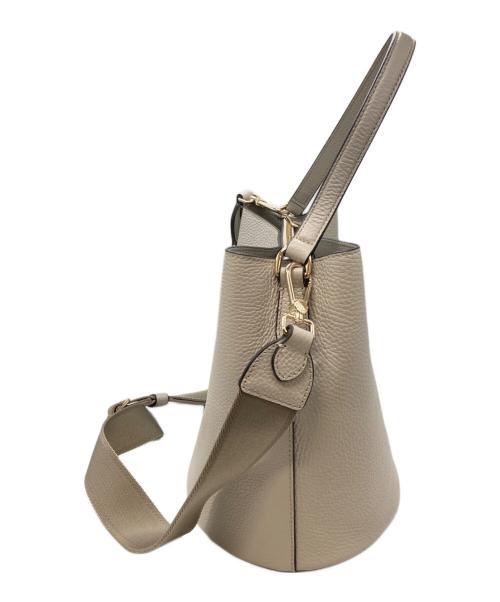 FURLA（フルラ）FURLA (フルラ) DANAE S BUCKET BAG　フルラ　 ホワイトの古着・服飾アイテム