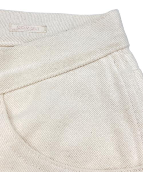 COMOLI（コモリ）COMOLI (コモリ) ストレートパンツ ホワイト サイズ:3の古着・服飾アイテム