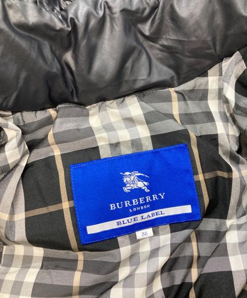 BURBERRY BLUE LABEL（バーバリー ブルー レーベル）BURBERRY BLUE LABEL (バーバリーロンドンブルーレーベル) ダウンジャケット　バーバリーロンドンブルーレーベル ブラック サイズ:Ｍの古着・服飾アイテム