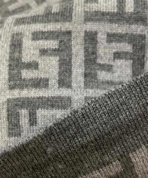 FENDI（フェンディ）FENDI (フェンディ) ズッカ柄ウールマフラー　フェンディ グレーの古着・服飾アイテム