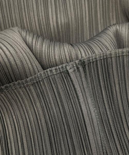 PLEATS PLEASE（プリーツプリーズ）PLEATS PLEASE (プリーツプリーズ) プリーツ加工カーディガン グレー サイズ:4の古着・服飾アイテム