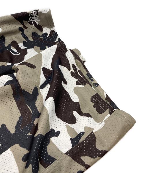 stussy（ステューシー）stussy (ステューシー) ハーフパンツ ホワイト×カーキ サイズ:Ｍの古着・服飾アイテム